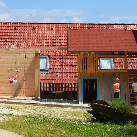 Farm Zevnik ברז'יס