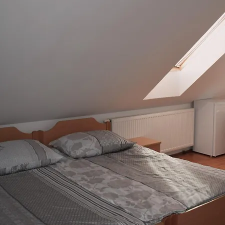 Farm Zevnik ברז'יס