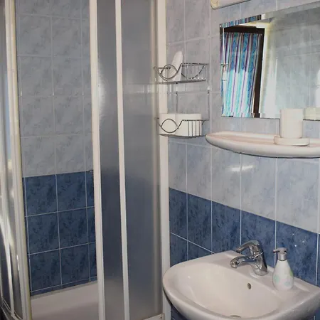 בית הארחה Farm Zevnik 3*