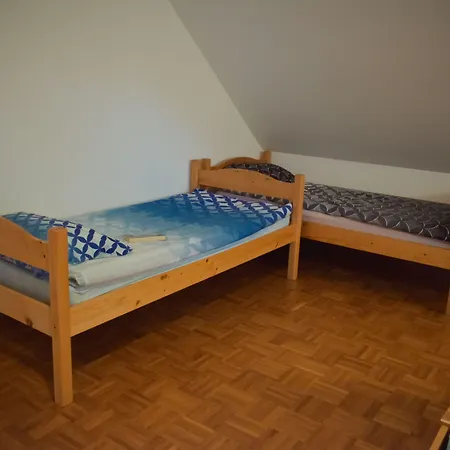 Gæstehus Farm Zevnik 3*