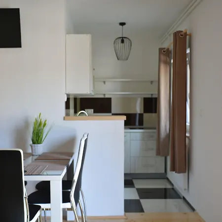 Farm Zevnik בית הארחה 3*