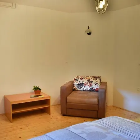 Farm Zevnik 3* ברז'יס